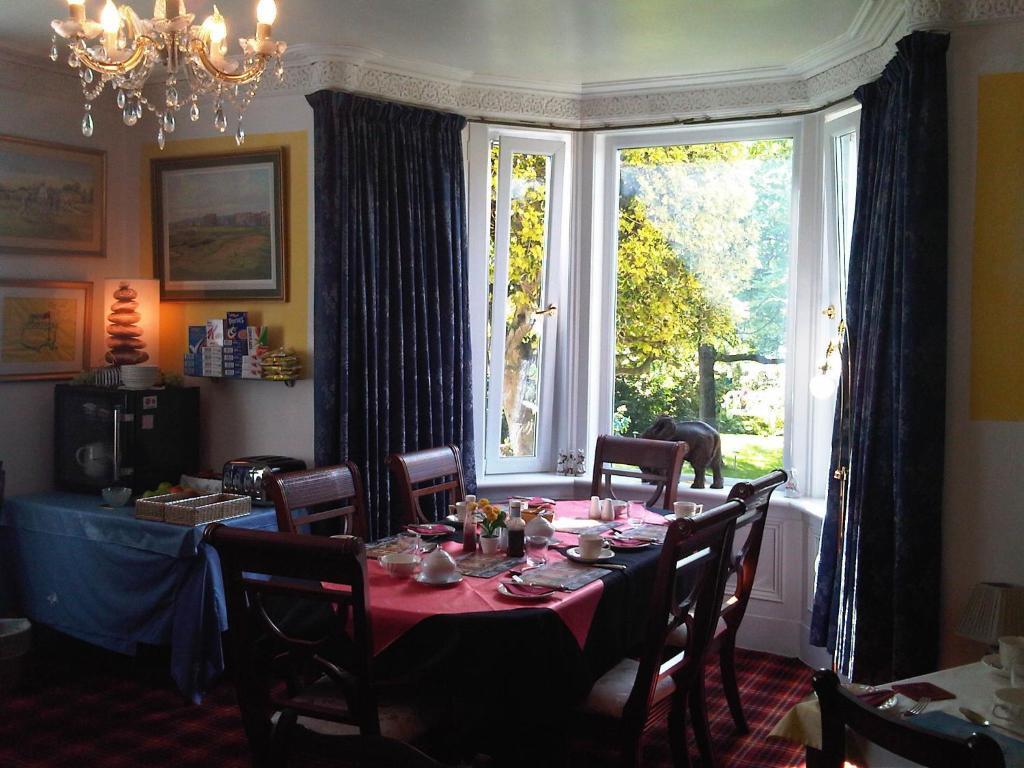 James Cottage Guest House Crieff Exterior foto